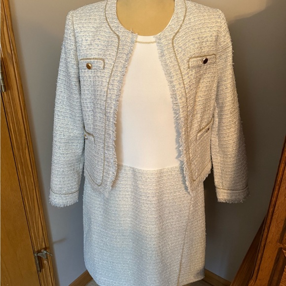 TED BAKER LONDON Jacket/Blazer, light blue, off white with gold buttons & trim. - Picture 7 of 8